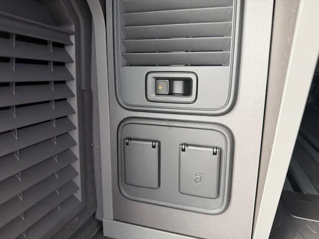 VW California eHybrid 4x4 Beach Tour Liberty 4Motion mit 5-Sitzplätzen