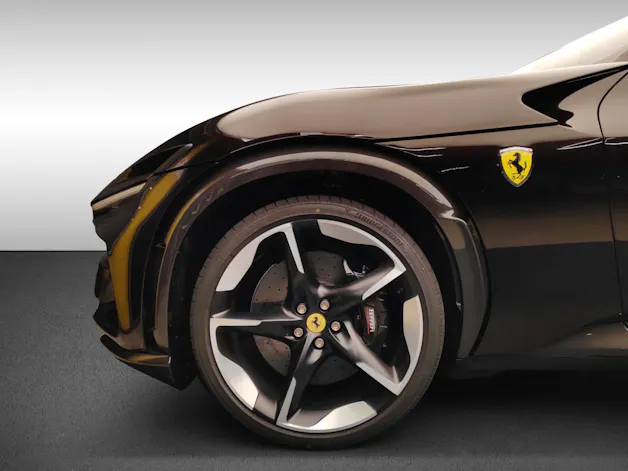 Ferrari Purosangue 6.5 V12