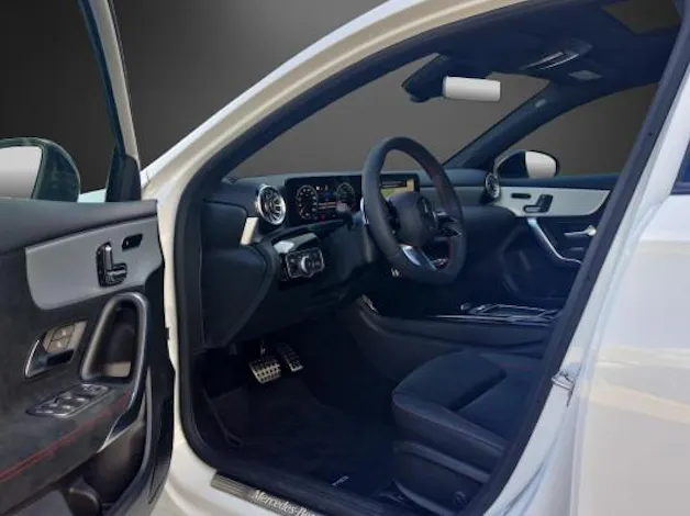 Mercedes-Benz A 250 e 8G-DCT