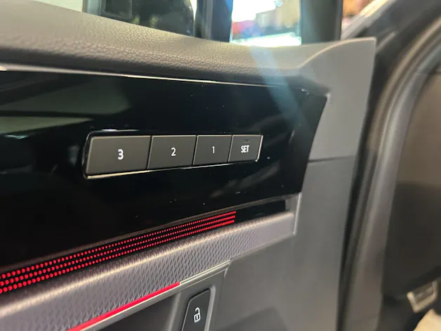 VW Touareg 3.0 TSI eHybrid R Tiptronic