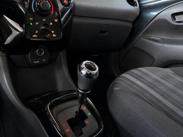 Peugeot 108 1.0 VTi Allure Top ETG