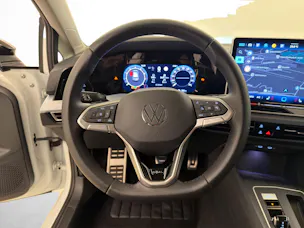 VW Golf 8 1.5 eTSI Goal DSG