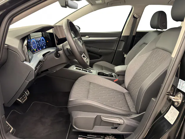 VW Golf 8 1.5 eTSI Goal DSG