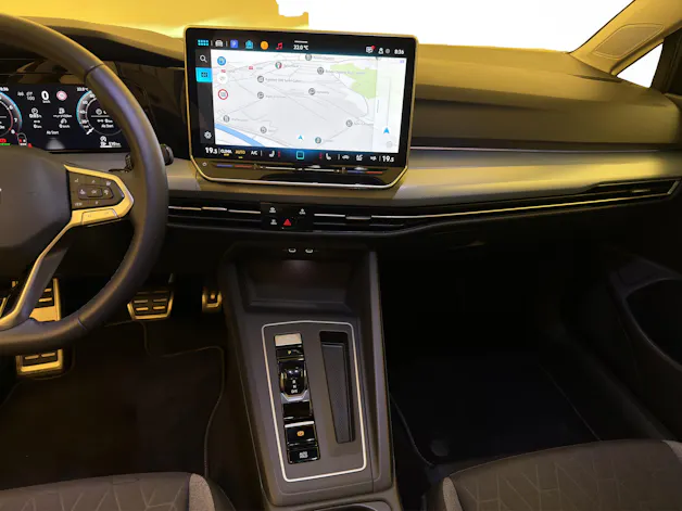 VW Golf 8 1.5 eTSI Goal DSG