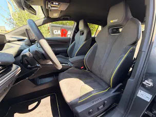 SKODA Elroq RS LOUNGE 4X4 *** 360 GRAD KAMERA & 4 JAHRE SKODA WERKSGARANTIE ***