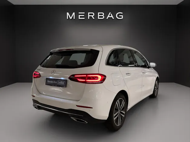 Mercedes-Benz B 250 e Progressive 8G-DCT
