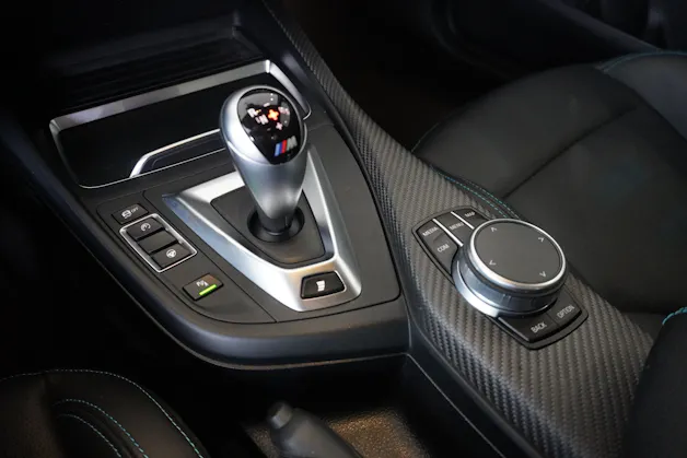 BMW M2 Competition Drivelogic