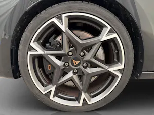 CUPRA Leon ST 2.0 TSI 333 VZ 4Drive