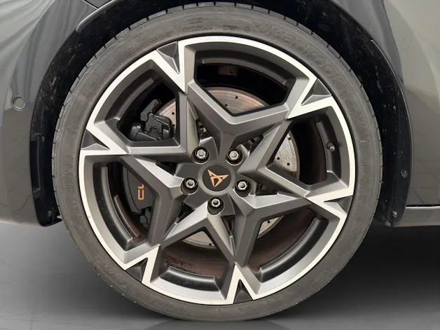 Cupra Leon ST 2.0 TSI 333 VZ 4Drive