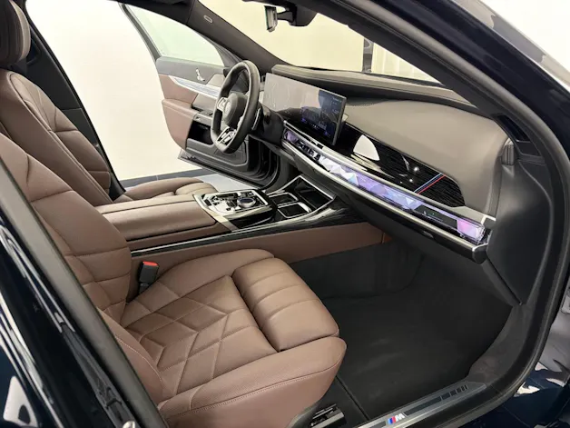 BMW 740d xDrive 48V M Sport