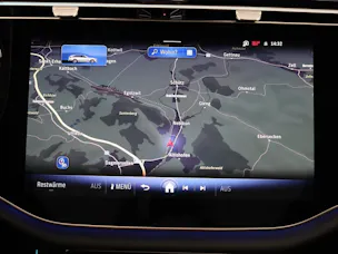 MERCEDES-BENZ E 220 d 4MATIC T-Modell "Swiss Star"