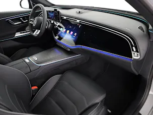 MERCEDES-BENZ E 220 d 4MATIC T-Modell "Swiss Star"