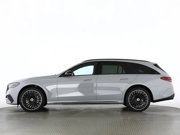 Mercedes-Benz E 220 d 4MATIC T-Modell "Swiss Star"