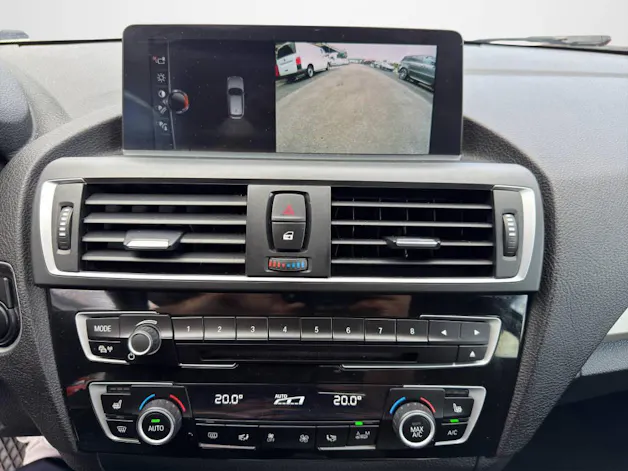 BMW 120i