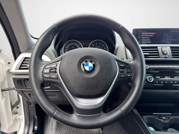 BMW 120i