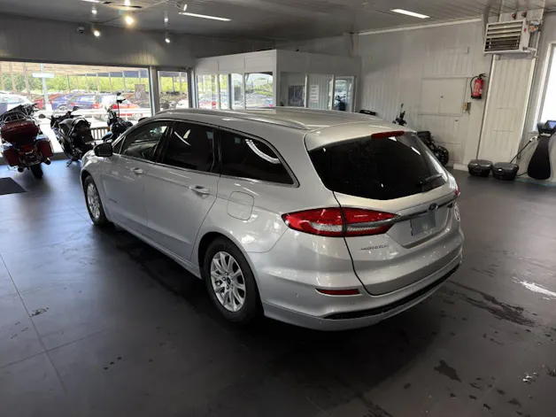 Ford Mondeo Station Wagon 2.0 HEV 187 Titaniu