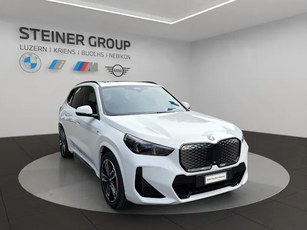 BMW iX1 xDrive 30 M Sport Pro