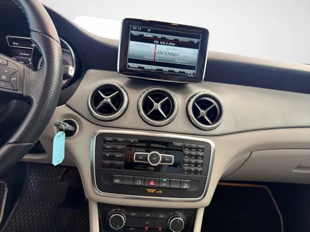 Mercedes-Benz GLA 220 CDI Urban 4m