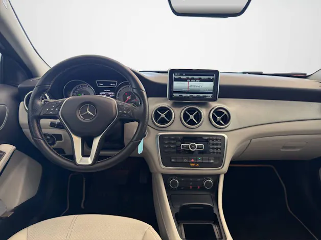 Mercedes-Benz GLA 220 CDI Urban 4m