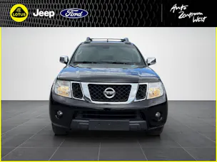 NISSAN Navara 2.5 dCi Double Cab LE