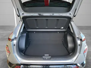HYUNDAI Kona EV 65.4 kWh Premium / Amplia