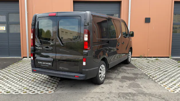 Renault Trafic 2.0 Energy dCi 120 3.0t Business L1H1 CH Vehicule * Version 3 places * Porte coulissante* Tempomat *