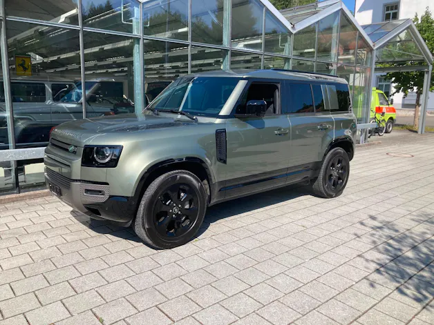 Land Rover Defender 110 P300e Si4 PHEV X-Dynamic SE AT8