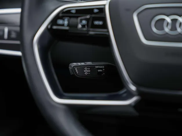 Audi A6 Limousine 55 TFSI Design quattro S-tronic *CH Auto*Panorama*Matrix LED*Head Up*
