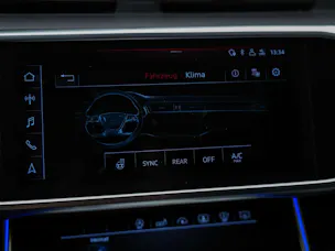 AUDI A6 Limousine 55 TFSI Design quattro S-tronic *CH Auto*Panorama*Matrix LED*Head Up*
