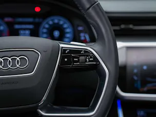 AUDI A6 Limousine 55 TFSI Design quattro S-tronic *CH Auto*Panorama*Matrix LED*Head Up*