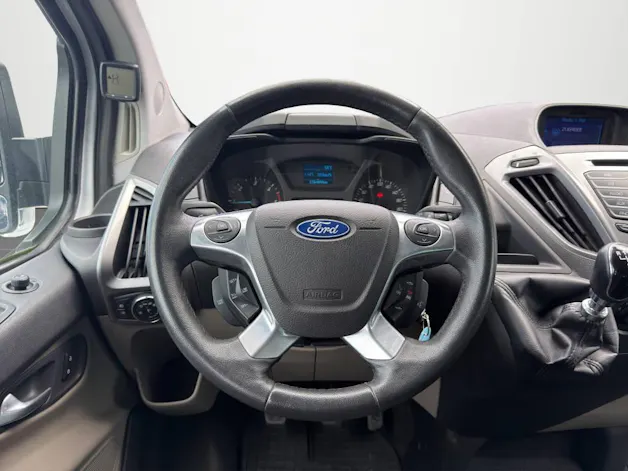 Ford Tourneo Custom 300 L2 2.2 TDCi 125 Trend