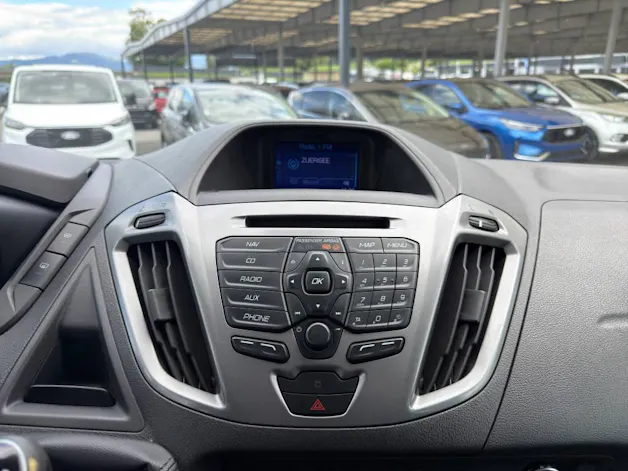 Ford Tourneo Custom 300 L2 2.2 TDCi 125 Trend