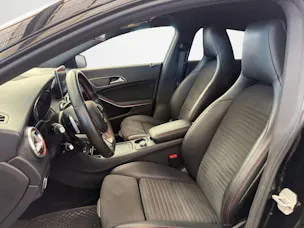 MERCEDES-BENZ CLA 200 d AMG Line 4 matic
