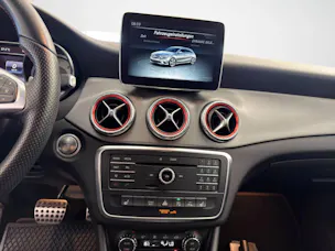 MERCEDES-BENZ CLA 200 d AMG Line 4 matic