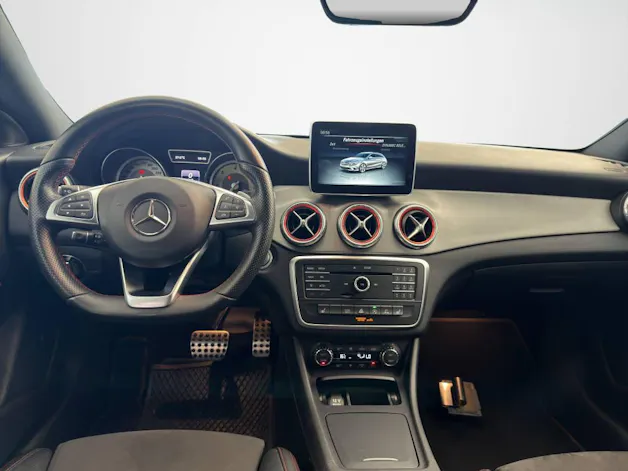 Mercedes-Benz CLA 200 d AMG Line 4 matic