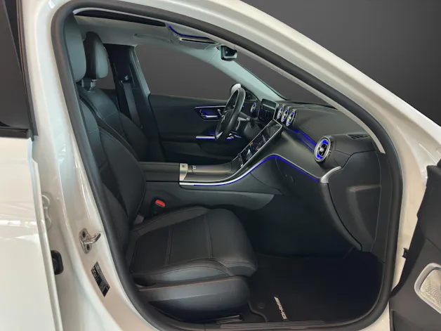 Mercedes-Benz C 200 T AMG Line