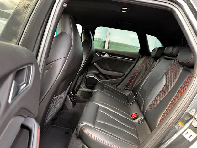 Audi RS3 2.5 TFSI quattro S-tronic