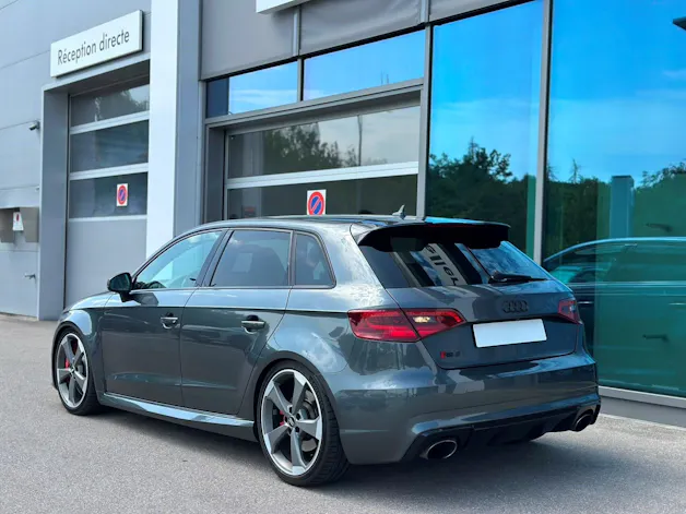 Audi RS3 2.5 TFSI quattro S-tronic