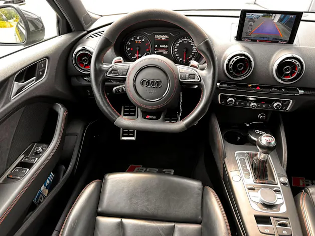 Audi RS3 2.5 TFSI quattro S-tronic