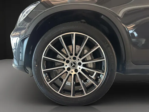 Mercedes-Benz GLC Cou. 300 de AMG Line 4M
