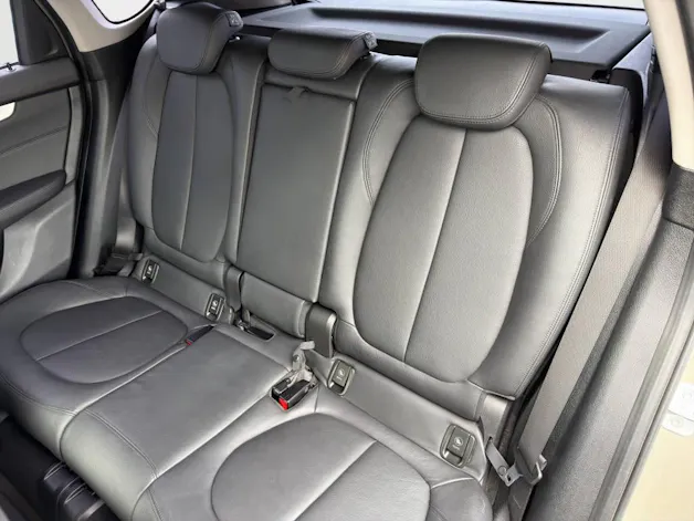 BMW 220d Active Tourer xDrive SAG