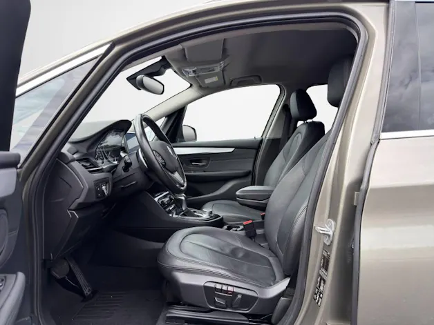 BMW 220d Active Tourer xDrive SAG