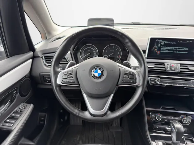 BMW 220d Active Tourer xDrive SAG