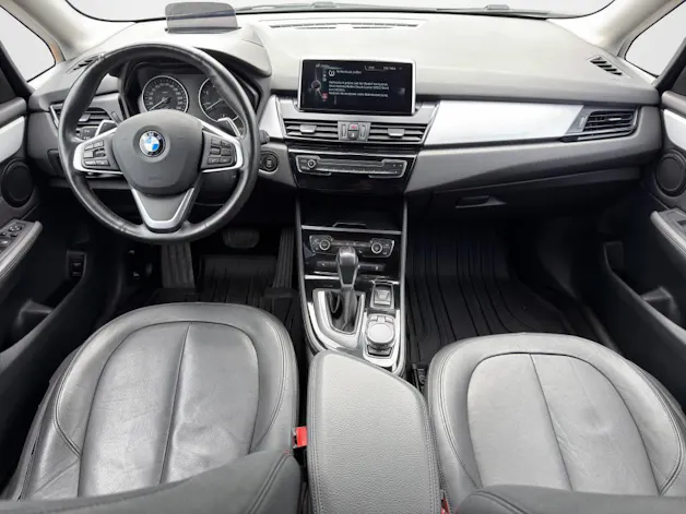 BMW 220d Active Tourer xDrive SAG