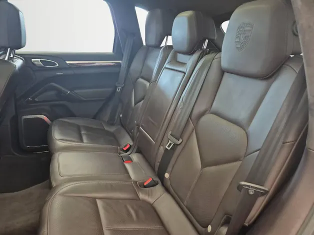 Porsche Cayenne 4.8 V8 GTS TipT