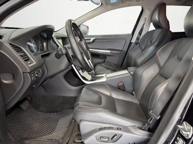 Volvo XC60 2.4 D5 Ocean Race AWD S/S