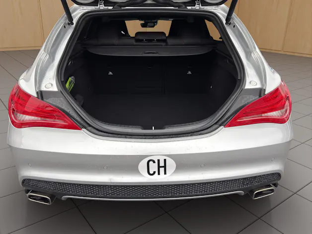Mercedes-Benz CLA Shooting Brake 250 AMG Line 7G-DCT 4Matic