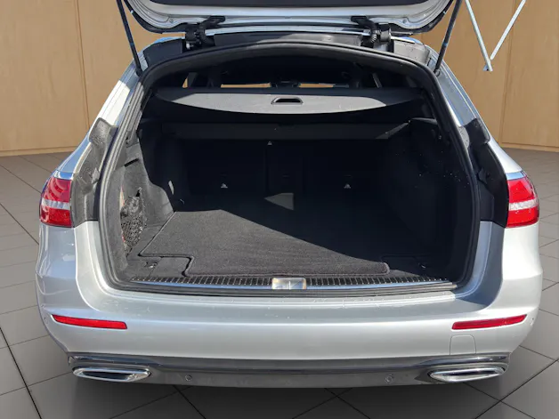 Mercedes-Benz E 220 d 4Matic 9G-Tronic