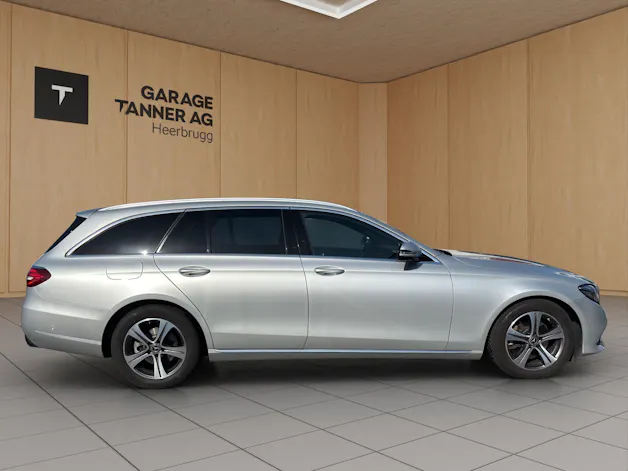Mercedes-Benz E 220 d 4Matic 9G-Tronic
