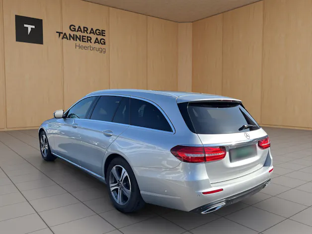 Mercedes-Benz E 220 d 4Matic 9G-Tronic